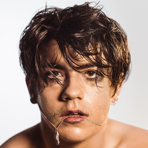 Declan Mckenna「Brazil」