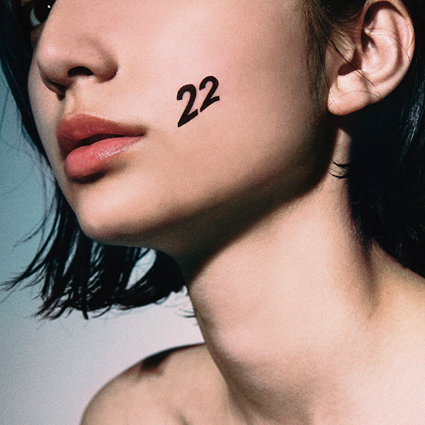 LUCKY TAPES「22」