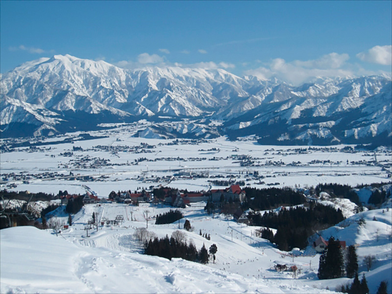 「ロッテ・ガーナ presents
FM FUJI/FM NACK5/FM yokohama/bayfm 
４局合同リスナーツアーin上越国際スキー場」現地レポーターファミリー募集